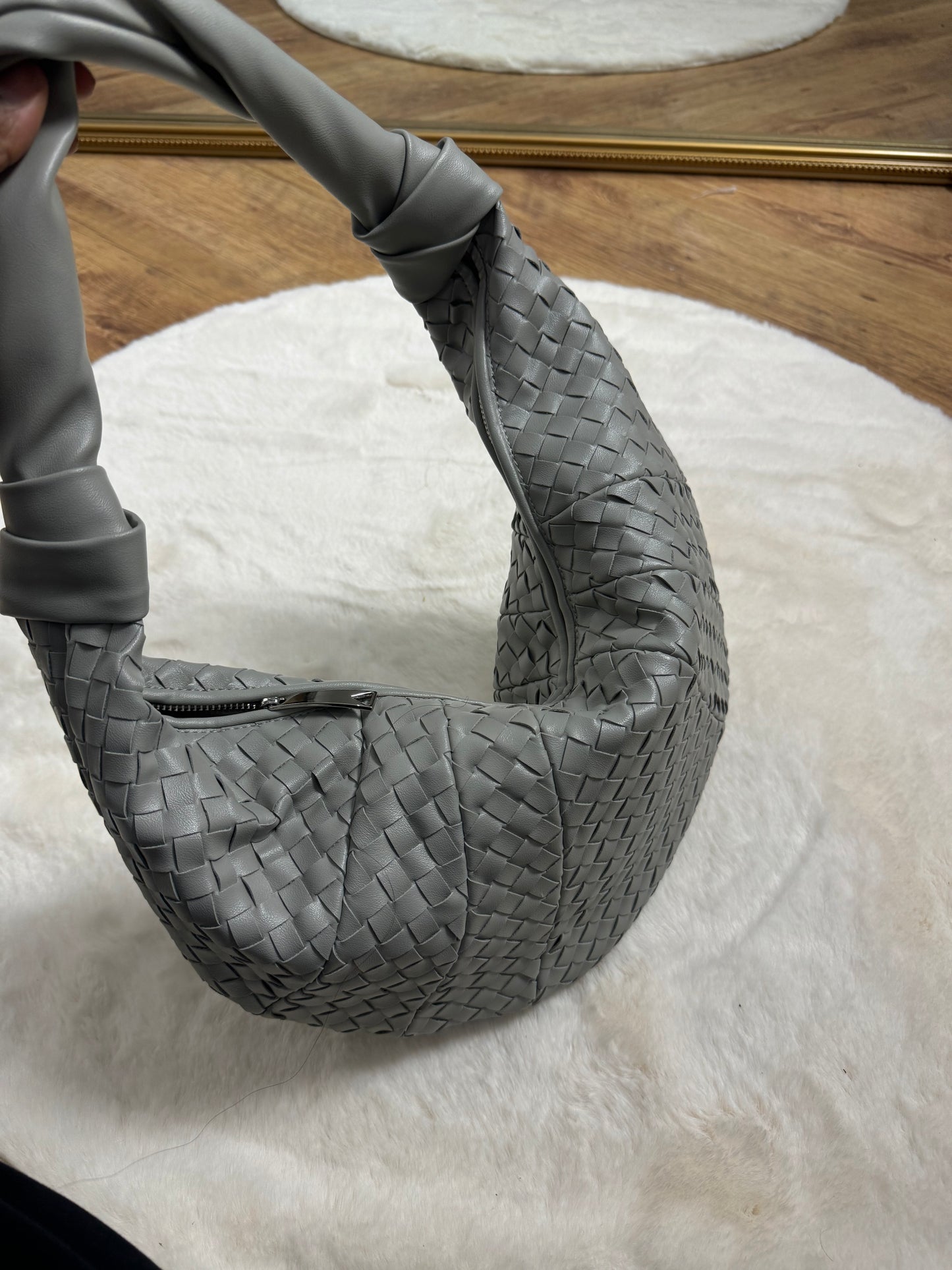 Sac en similicuir tressé