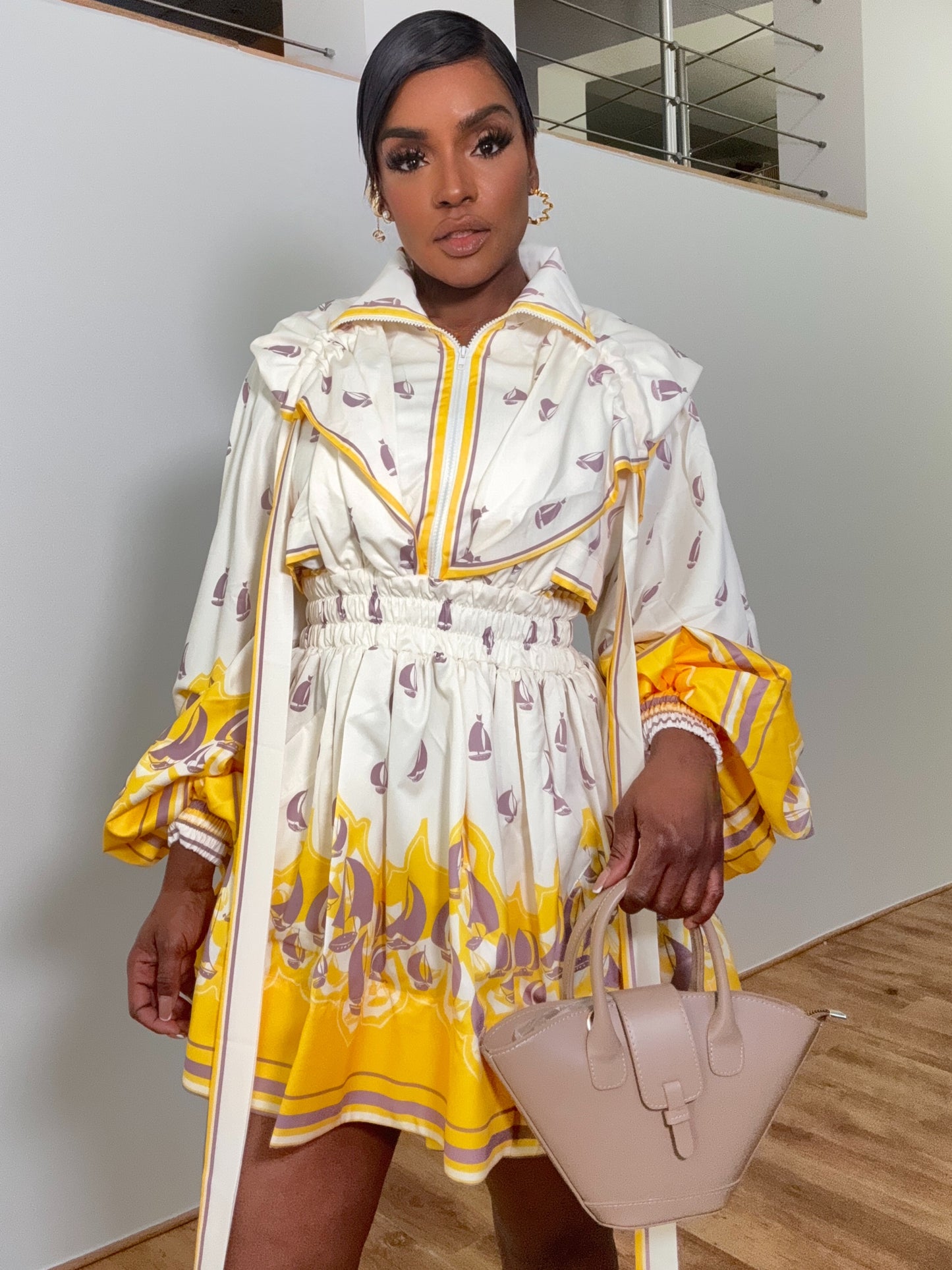 Robe Studio à Capuche – Édition Limitée