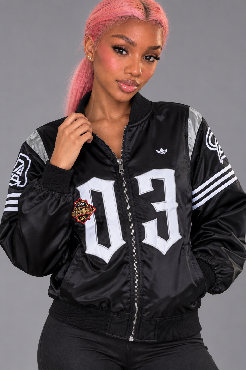 Bomber oversize ADIDAS satiné noir numéro 03 – Look porté