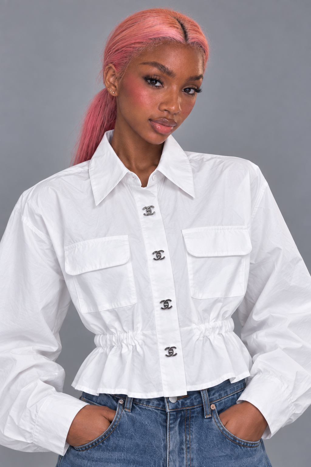 Chemise custom noire oversize – portée