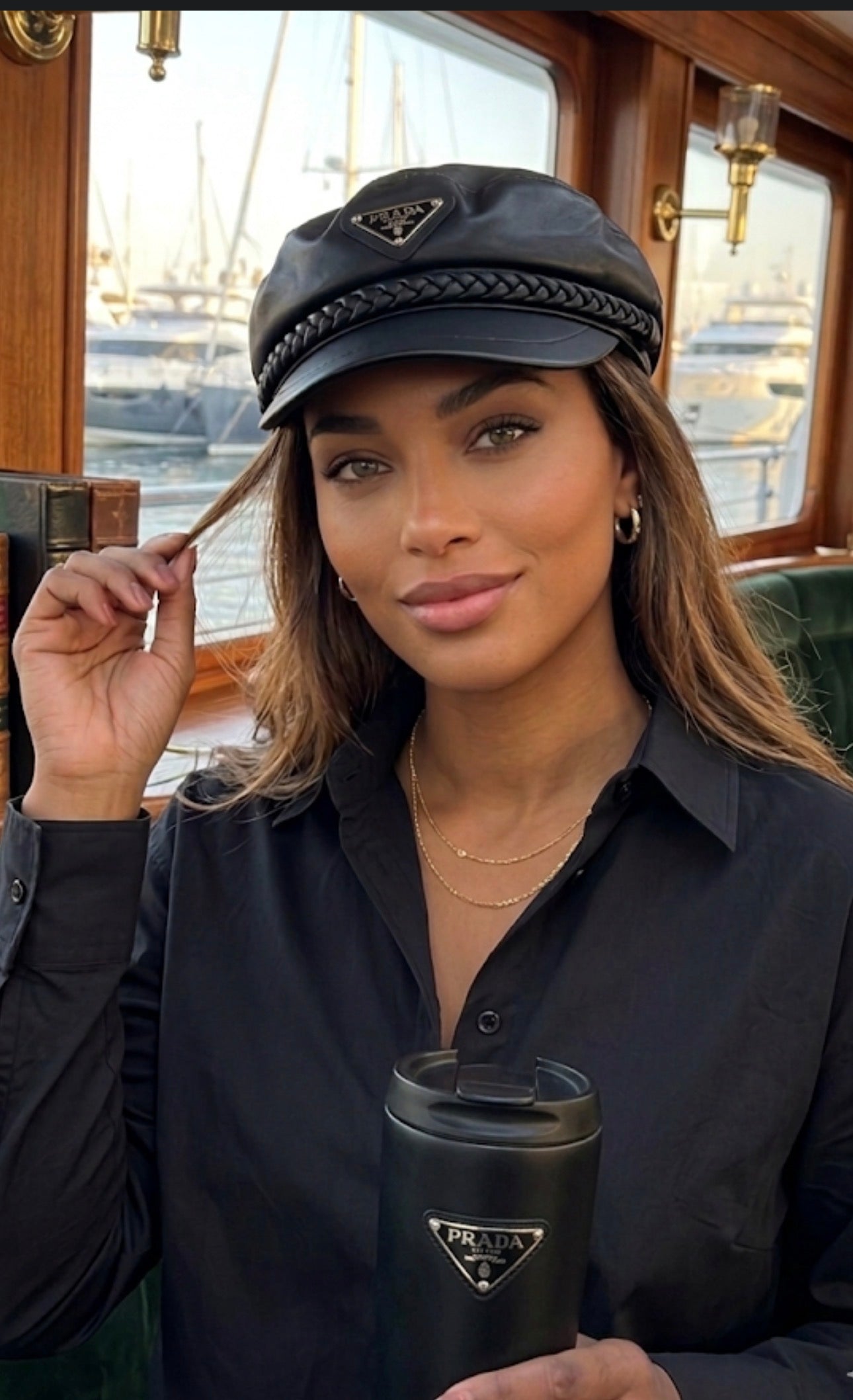 Casquette simili luxe